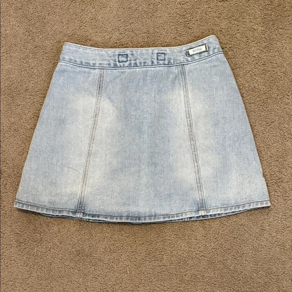 Brandy Melville Light Blue Denim Skirt - Picture 4 of 5
